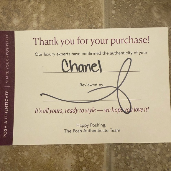 EUC Chanel Compact Wallet in Black Quiled Patent Leather with Silver CC logo - Picture 10 of 11